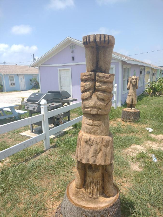 Double Barr Cottage Inn Port Aransas Exterior photo